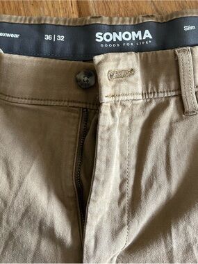 SONOMA Men’s Slim Fit Chinos in Khaki Tan